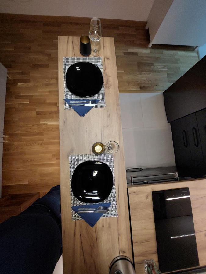 Box Apartment سكوبجي المظهر الخارجي الصورة
