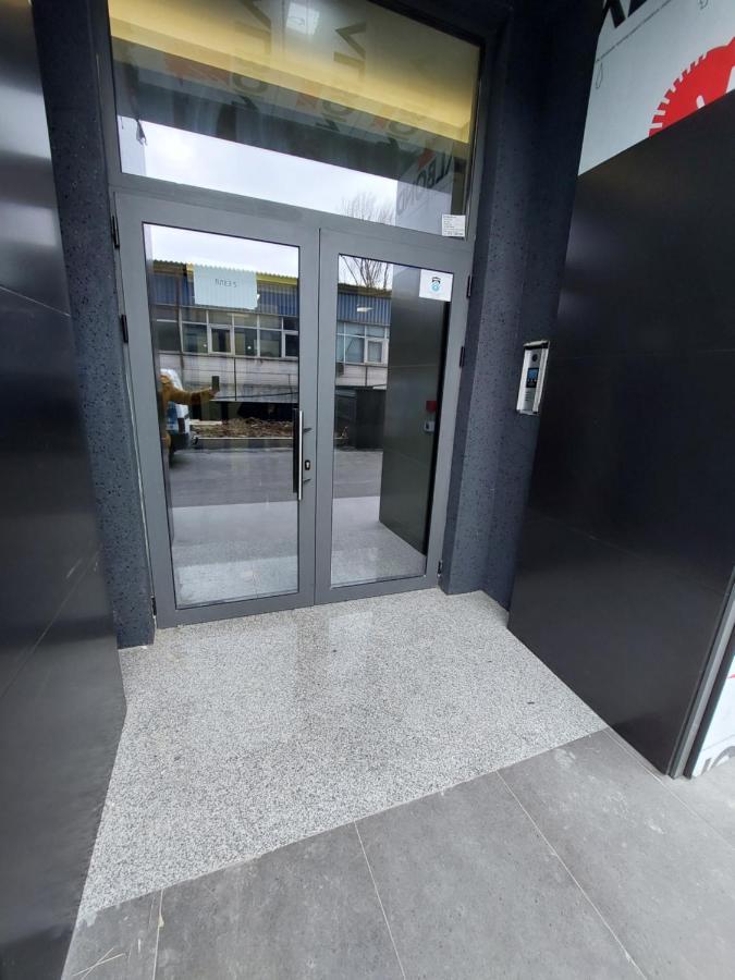 Box Apartment سكوبجي المظهر الخارجي الصورة